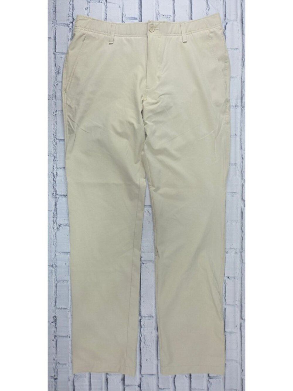 Under Armour Beige Mens Golf Chino Pants Size 36/34 Stretch Classic Fit
